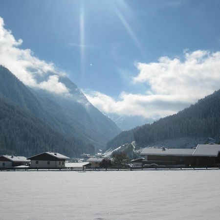 Haus Wally Neustift im Stubaital Esterno foto