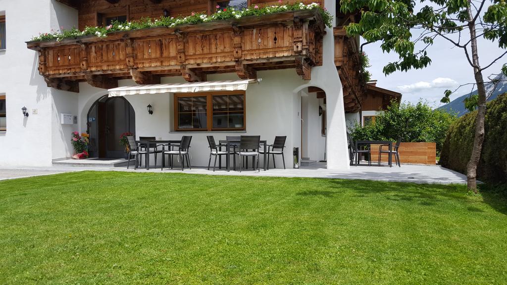 Haus Wally Neustift im Stubaital Esterno foto